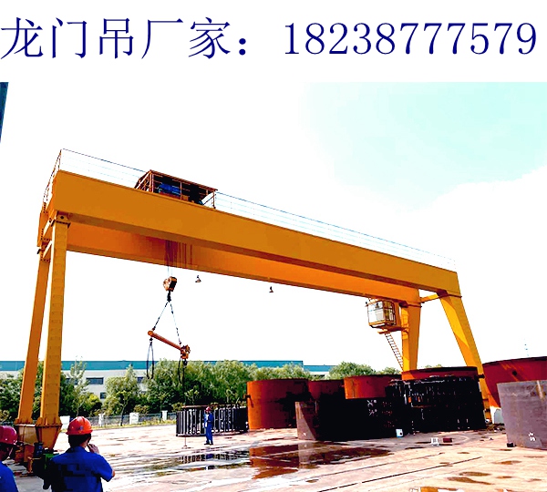 陜西西安120t龍門(mén)吊廠家60t輪胎式龍門(mén)吊性能穩(wěn)定不易變形