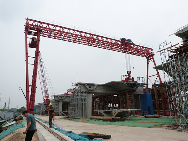 湖北隨州門式起重機(jī)出租廠家 強(qiáng)有力的技術(shù)支持