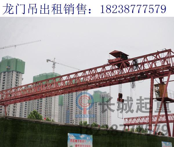 新疆烏魯木齊地上跑的龍門吊的種類