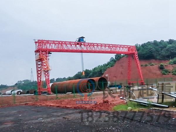 山東菏澤橋門式起重機防雨罩的材質要求