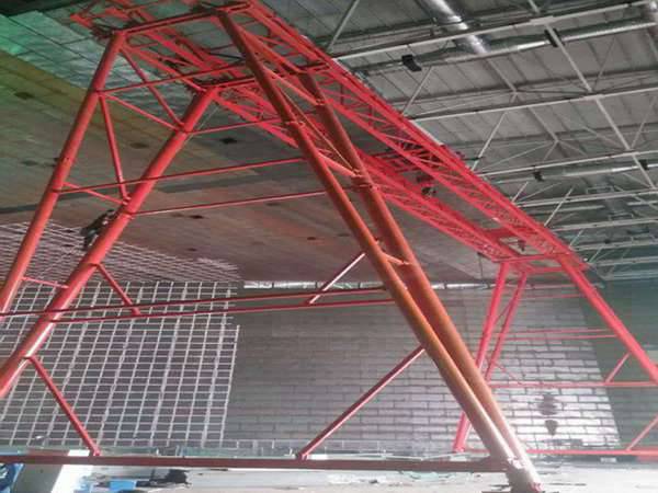 四川廣安龍門吊廠家 起重機清理注意事項