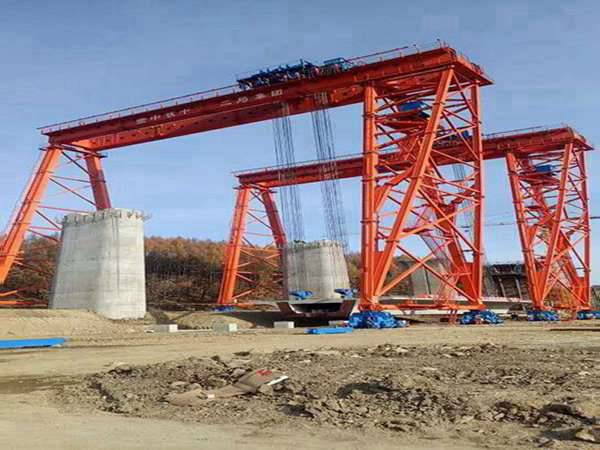 廣東揭陽(yáng)100T龍門(mén)吊廠家 懸臂吊起重機(jī)價(jià)格