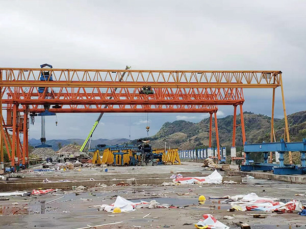 廣西北海龍門吊廠家 50噸電動(dòng)葫蘆半門式起重機(jī)