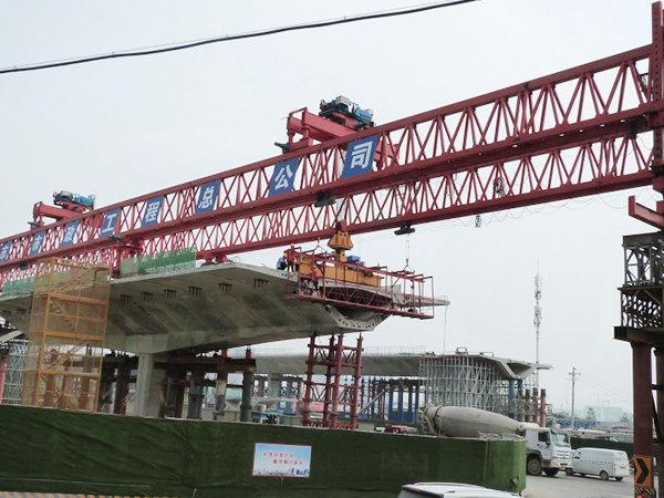 廣東陽(yáng)江架橋機(jī)廠家發(fā)展思路高瞻遠(yuǎn)矚