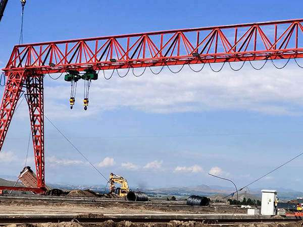 湖南株洲龍門吊公司跨度9米