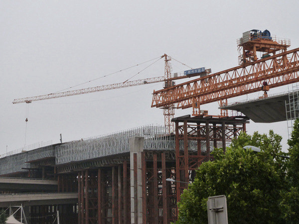 四川樂(lè)山架橋機(jī)租賃廠(chǎng)家主梁伸縮