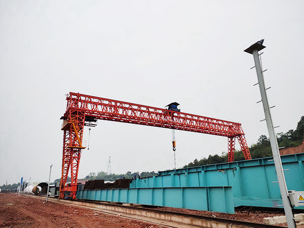 河南原陽龍門吊租賃廠家20年