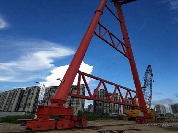 新疆哈密龍門吊租賃廠家花架式