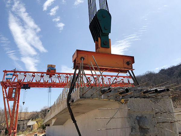 廣東潮州龍門吊廠家自動(dòng)