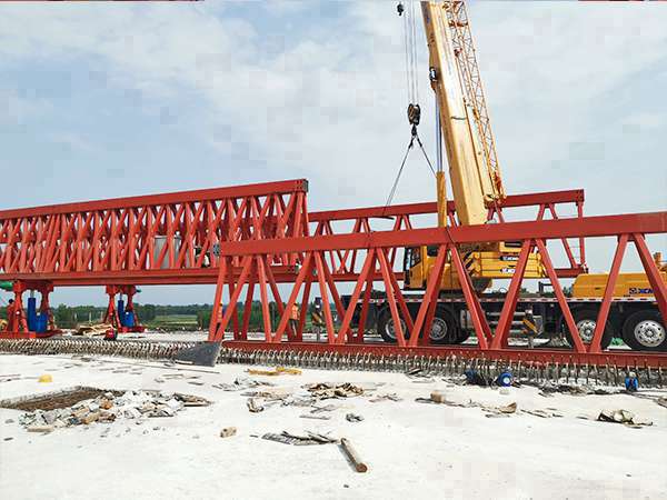 江蘇鹽城架橋機(jī)租賃廠家保安全