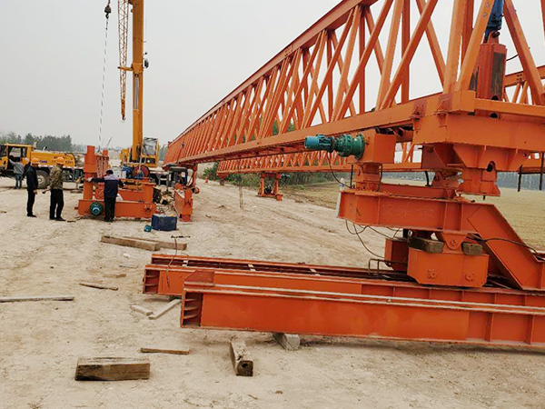 四川資陽架橋機廠家 保養(yǎng)的具體內(nèi)容